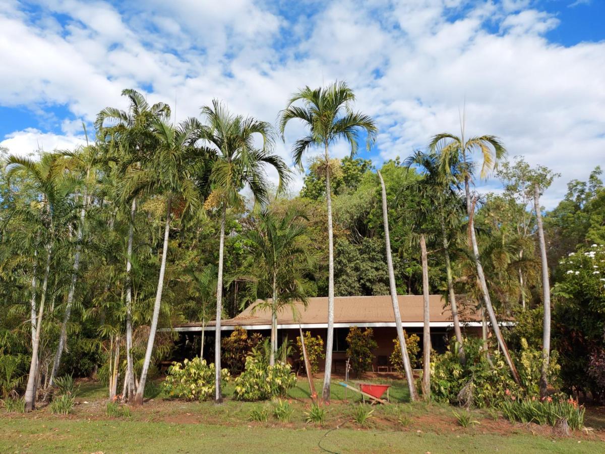Litchfield Tourist Park Hotel Batchelor Exterior photo
